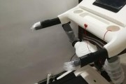 跑步机带子斜了怎么办（快速解决斜带问题）