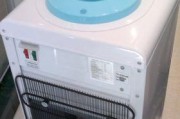 饮水机导电原因解析（揭秘饮水机导电的来源与解决方案）