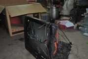 笔记本电脑遭雷击，如何处理（保护电脑免受雷击的方法及处理受损电脑的步骤）
