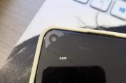 解决显示器左边一点白边的问题（快速调整显示器的显示范围）
