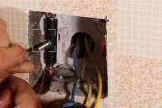 壁挂炉烧电源插座问题的原因与解决方法（深度解析壁挂炉引起电源插座烧毁的原因及相应的解决方案）