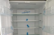 无霜冰箱结冰的原因解析（探究无霜冰箱结冰的原因与应对方法）