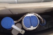 马桶上水阀漏水的维修方法（快速解决马桶上水阀漏水问题）