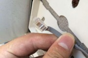 热水器电线断了怎么办（快速检查和维修热水器电线故障）