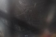如何解决便捷显示器黑屏问题（有效应对便捷显示器黑屏故障的方法和技巧）