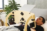 电脑桌床上环绕灯关闭方法？如何控制？