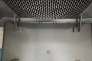 方太油烟机排风扇拆卸方法（轻松拆装）