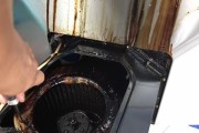 面粉油烟机清洗方法（告别油烟困扰）