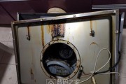 全自动油烟机的清洗方法及注意事项（轻松解决油烟机清洗难题）