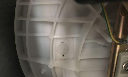 洗衣机流水桶的制作方法（实用又环保的家庭洗衣解决方案）