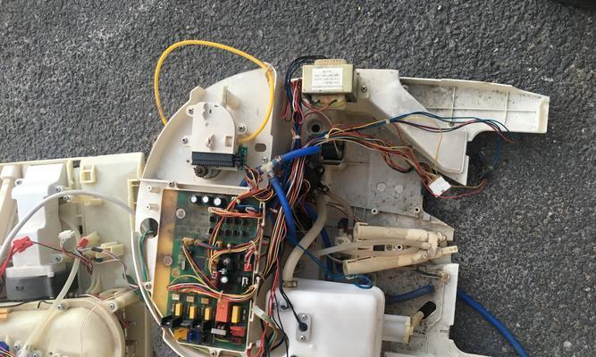 松下智能马桶盖不喷水维修指南（解决松下智能马桶盖不喷水问题的有效方法）
