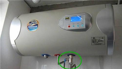 圆桶热水器漏水原因分析（探究圆桶热水器漏水的原因及解决方法）