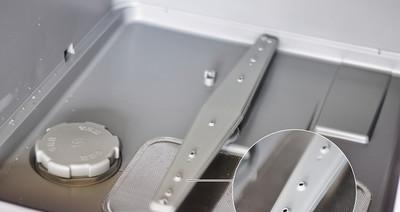 洗碗机侧板固定方法详解（实用技巧帮你轻松固定洗碗机侧板）