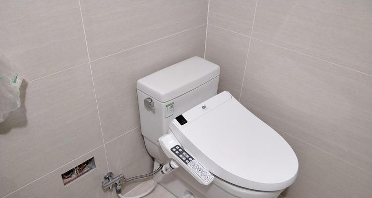 马桶滴水声的原因及维修方法（解决滴水声问题）
