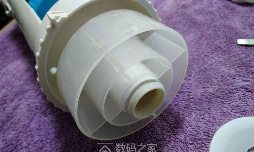 马桶上水阀漏水的维修方法（快速解决马桶上水阀漏水问题）