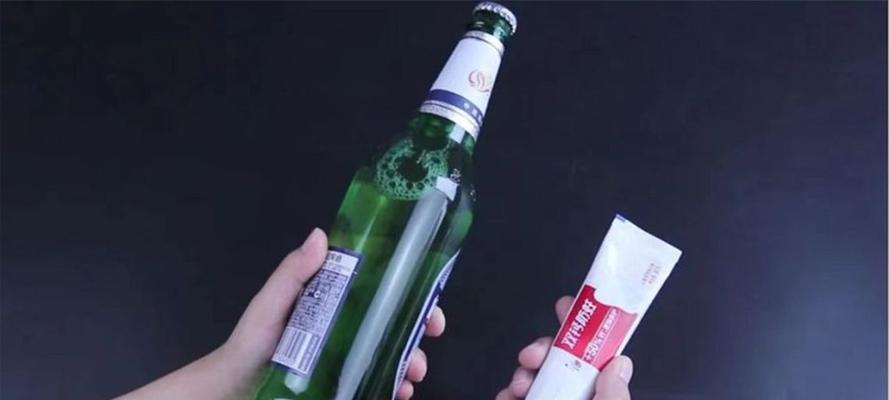 以牙膏和啤酒清洗油烟机的神奇效果（简单易行的家庭清洁方式）