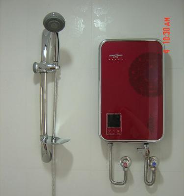 如何解决哈佛热水器无法关上的问题（快速解决家用热水器关不上的麻烦）