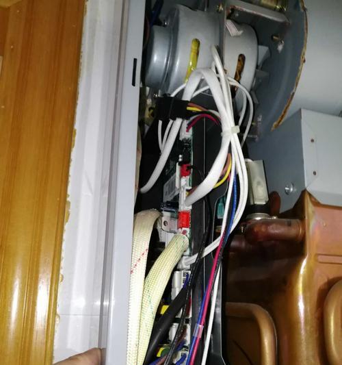 如何解决哈佛热水器无法关上的问题（快速解决家用热水器关不上的麻烦）