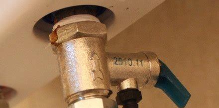 热水器冷水阀不工作怎么办（解决热水器冷水阀无反应的有效方法）