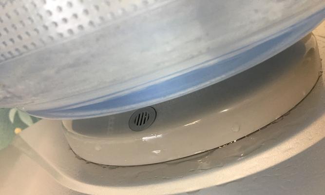 饮水机漏水管子破了怎么修？维修步骤和注意事项是什么？