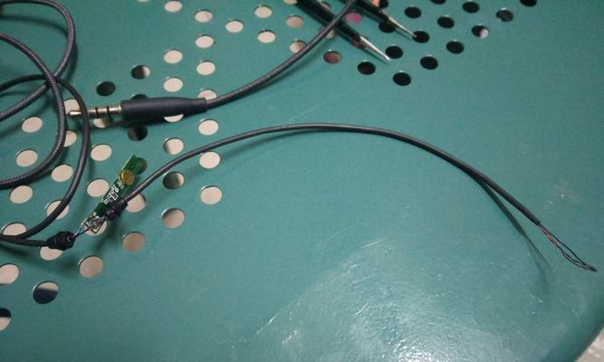 投影仪镀膜损坏如何修复？修复步骤和注意事项是什么？