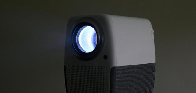 投影仪镀膜损坏如何修复？修复步骤和注意事项是什么？