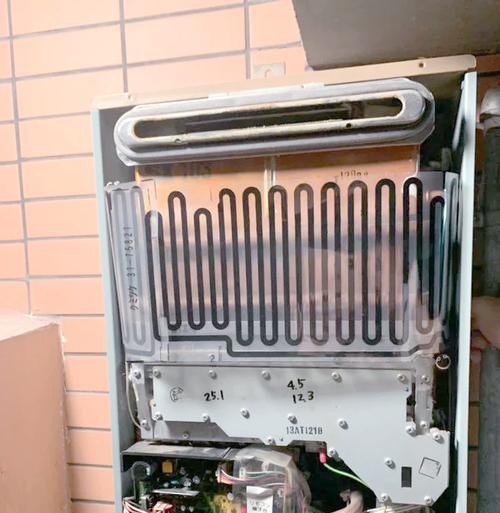 热水器白灯闪烁代表什么？解决方法是什么？