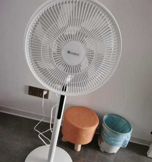 格力电扇充电器功率是多少瓦？