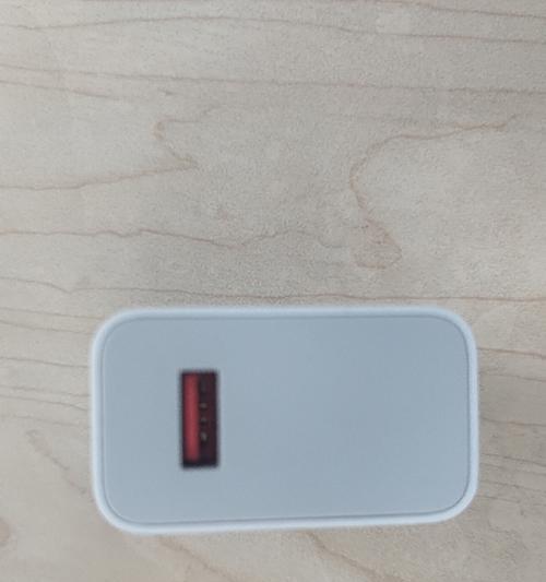 如何辨别小米充电器的真伪？假充电器有哪些危害？