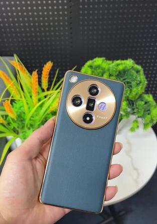 finx7原装充电器的外观特征是什么？