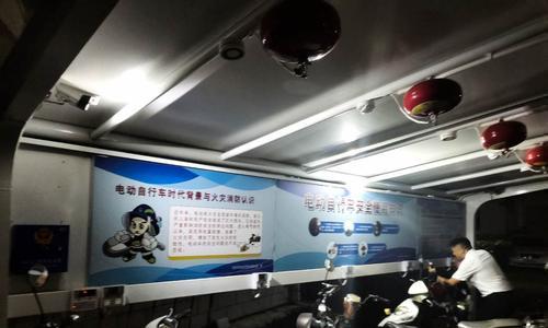 电箱拉线充电器使用方法是什么？使用中应注意哪些安全问题？