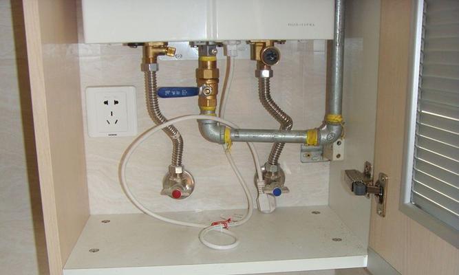 橱柜快速热水器使用方法是什么？