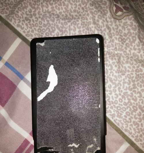 手机壳背面的印迹如何去除？有哪些有效方法？