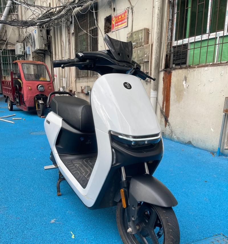 n85c手机支架安装方法是什么？
