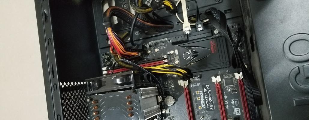 电脑如何正确连接外设至主机？