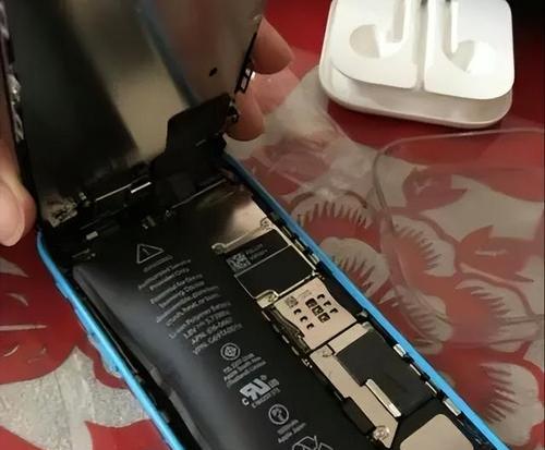 苹果16为何使用钢壳电池？钢壳电池有何优势？