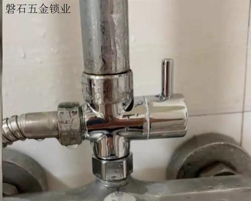 下水口径转换器打开方法是什么？
