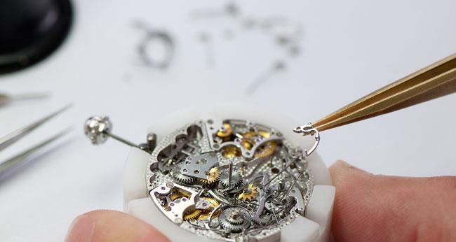 电视机机芯组件包括哪些部分？它们各自的作用是什么？