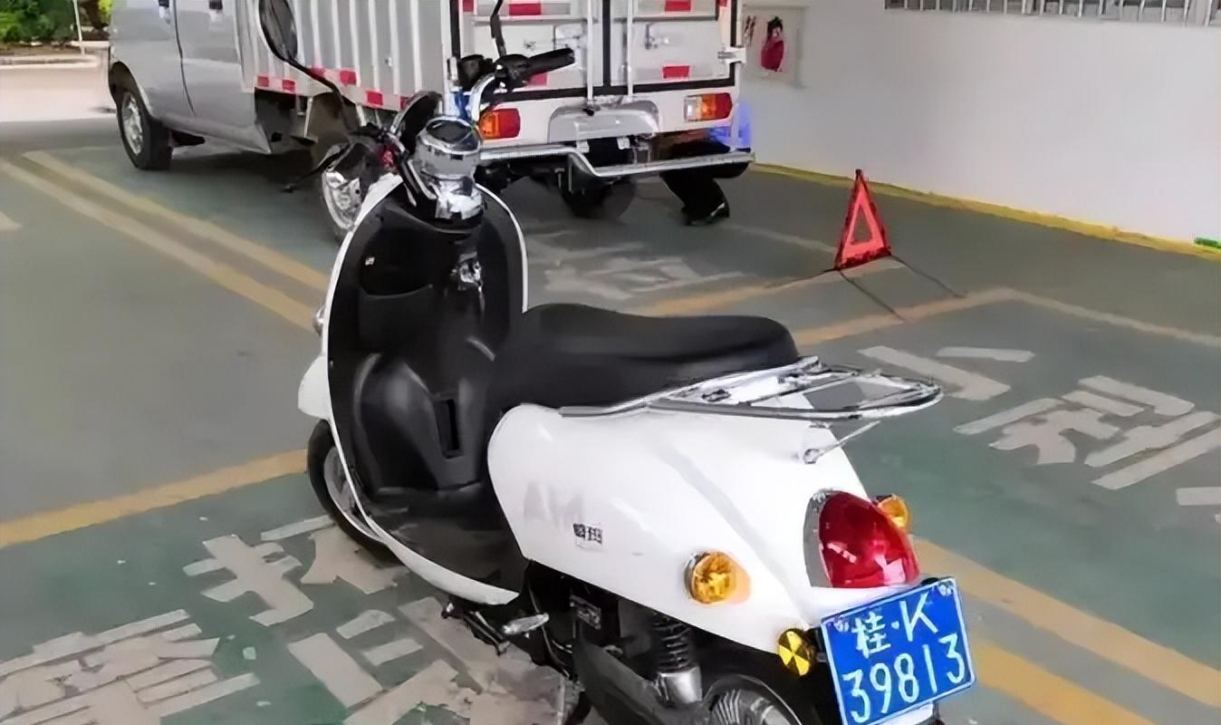 电动车驾照要求明确了！2种车无证驾驶不处罚，3种最高罚2000！