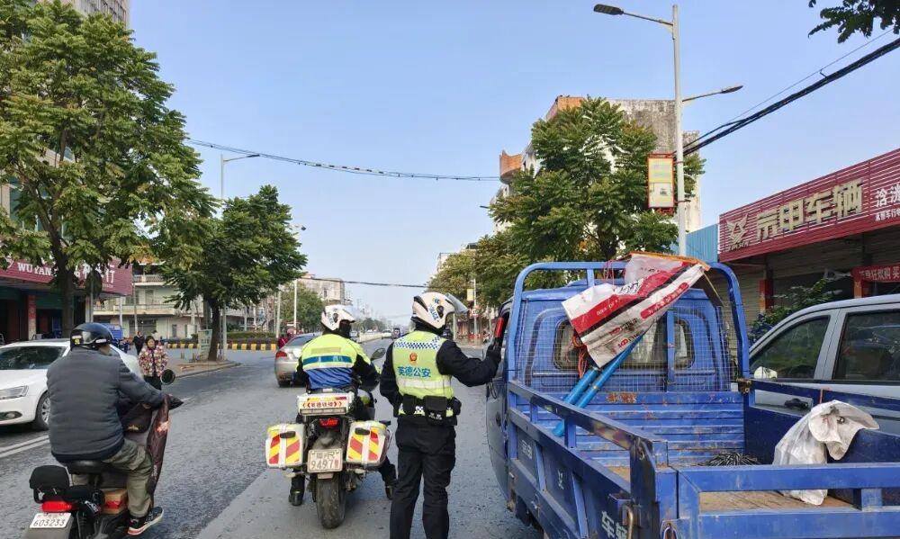 4月1日起，电动车、三轮、四轮上路“3禁5必查”！车主注意